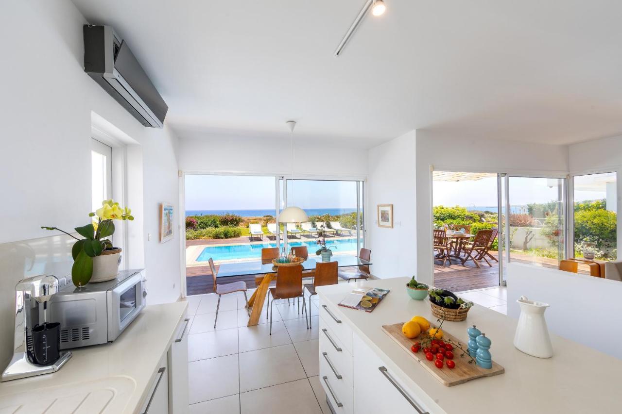 Protaras Beachfront Villa Alia Exteriér fotografie