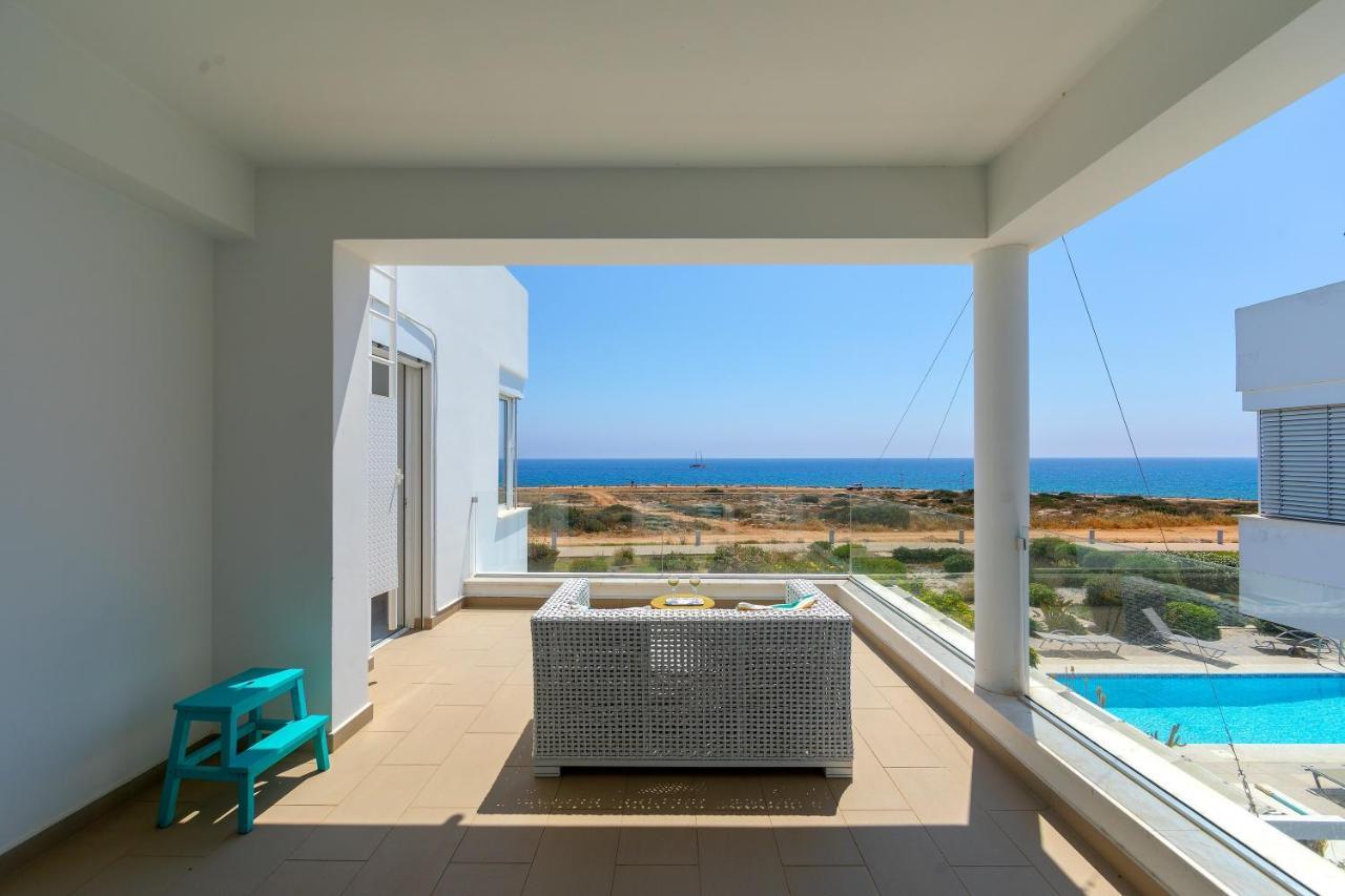 Protaras Beachfront Villa Alia Exteriér fotografie
