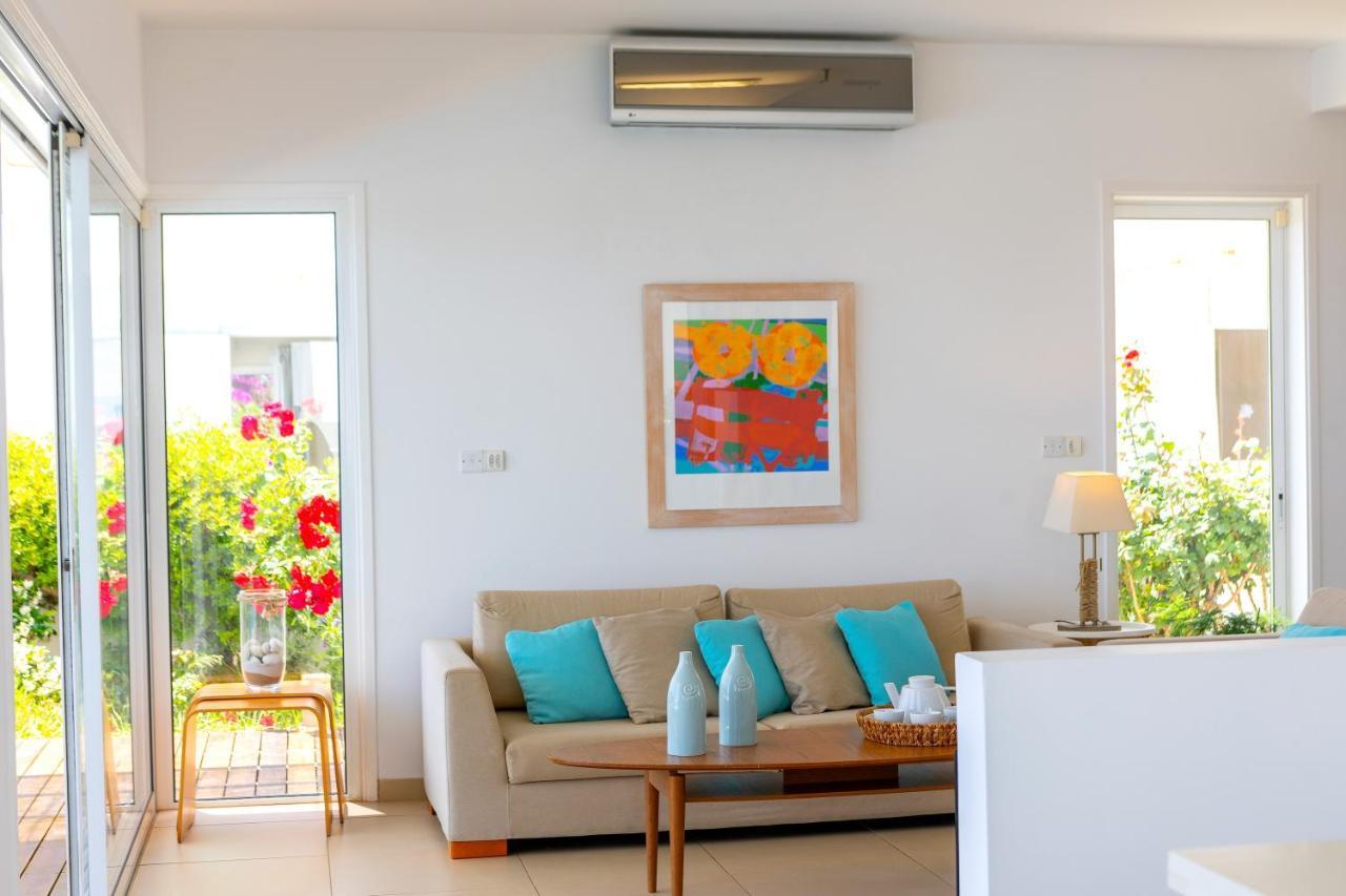 Protaras Beachfront Villa Alia Exteriér fotografie