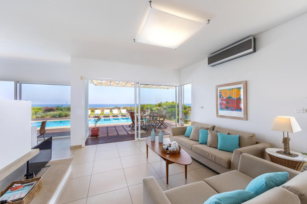 Protaras Beachfront Villa Alia Exteriér fotografie