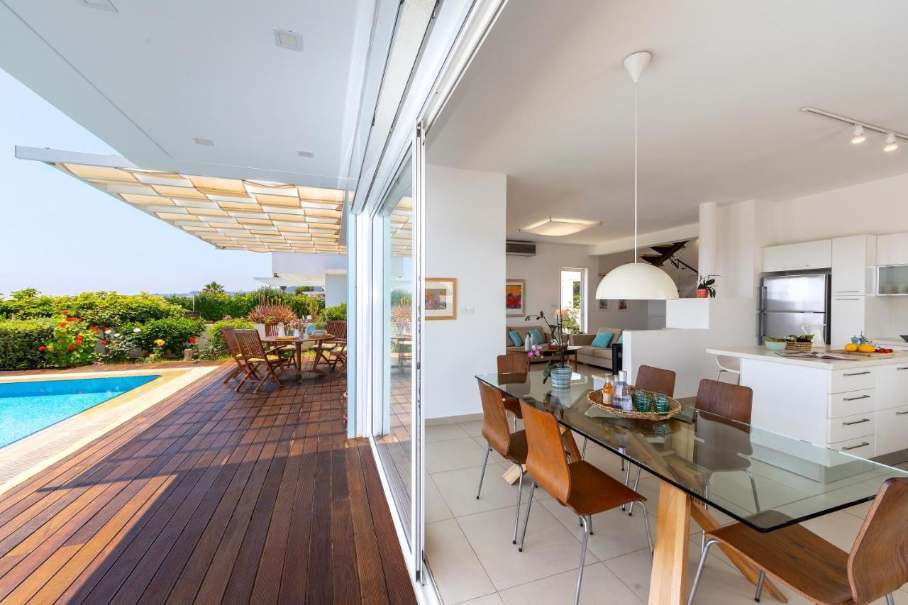 Protaras Beachfront Villa Alia Exteriér fotografie