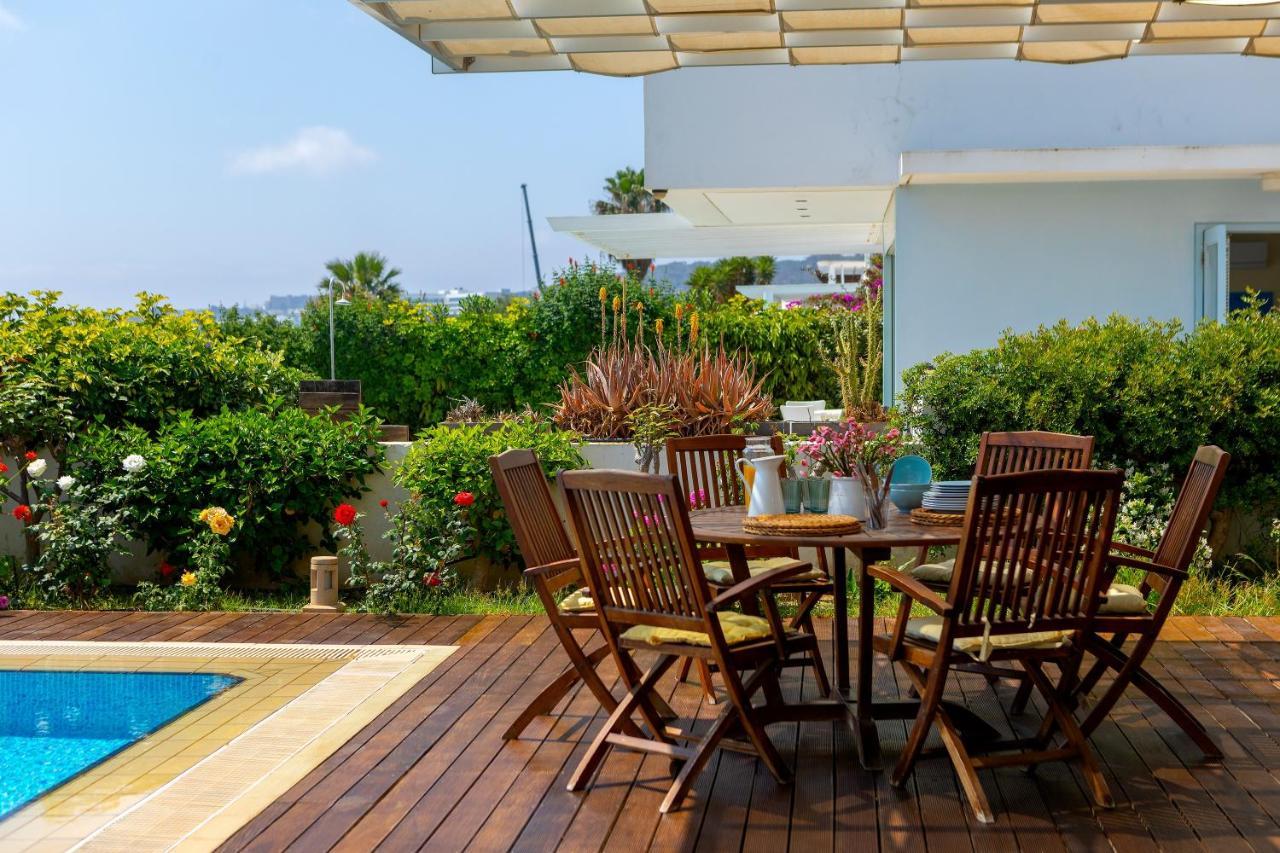 Protaras Beachfront Villa Alia Exteriér fotografie