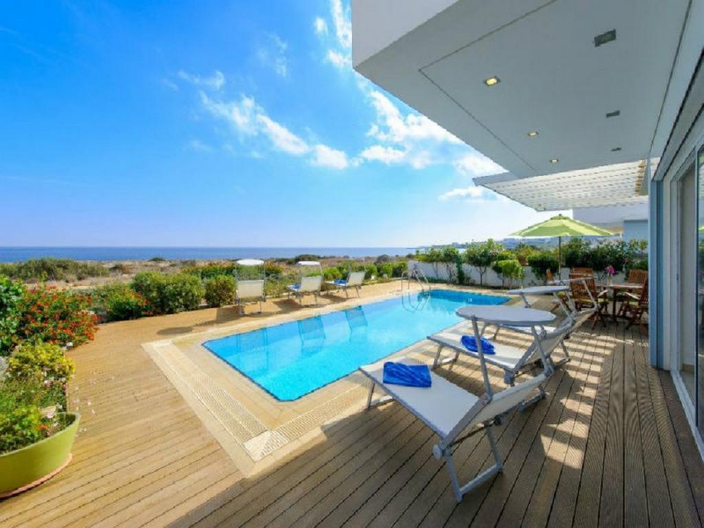 Protaras Beachfront Villa Alia Exteriér fotografie